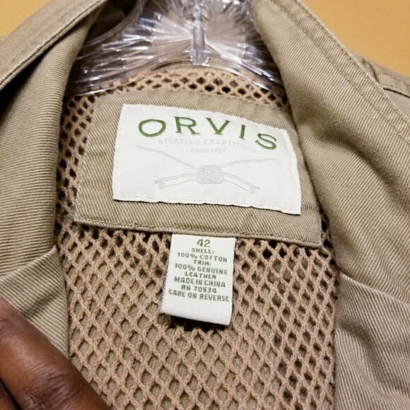 Orvis | Men's Vintage Gambezi Twill Safari Jacket w/ Elbow Patches (Size 42) - Picture 2 of 15